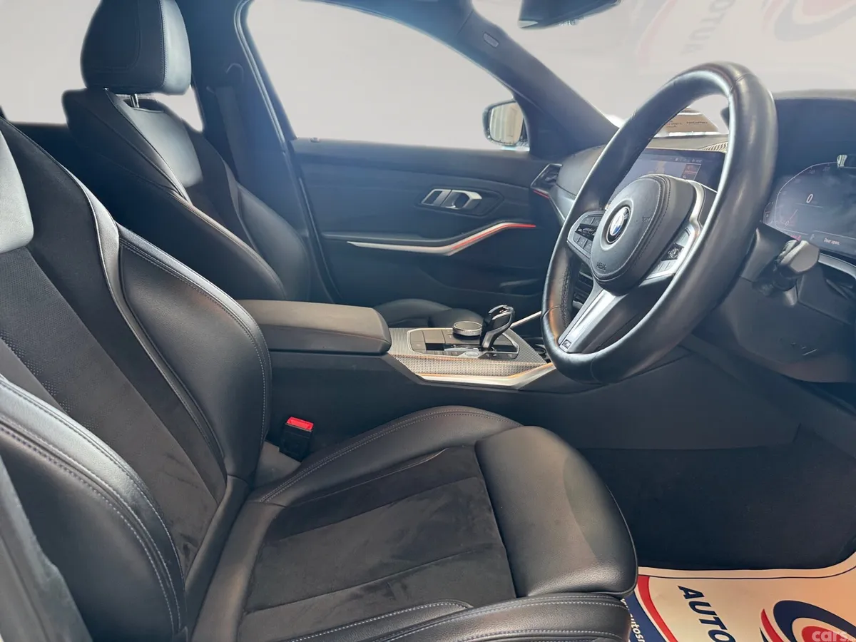 BMW 3-Series Estate, Diesel, 2021, White