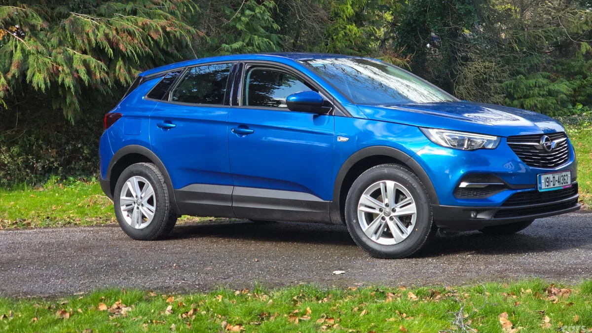 Opel Grandland X SUV, Diesel, 2019, Blue