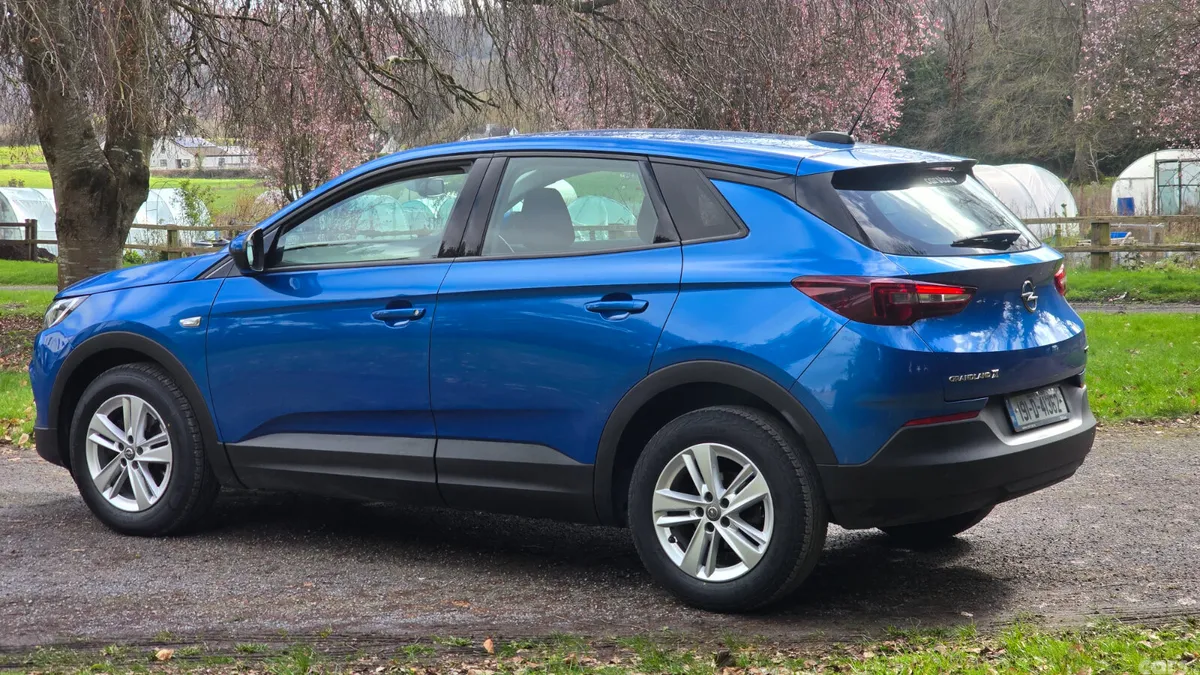 Opel Grandland X SUV, Diesel, 2019, Blue
