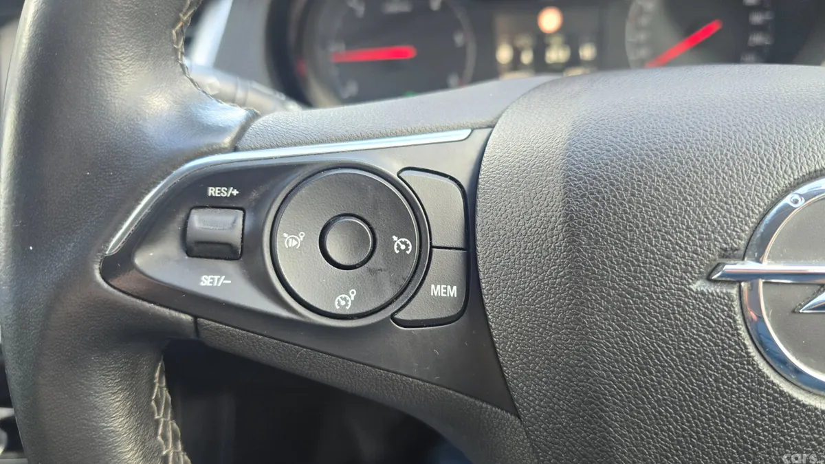 Opel Grandland X SUV, Diesel, 2019, Blue