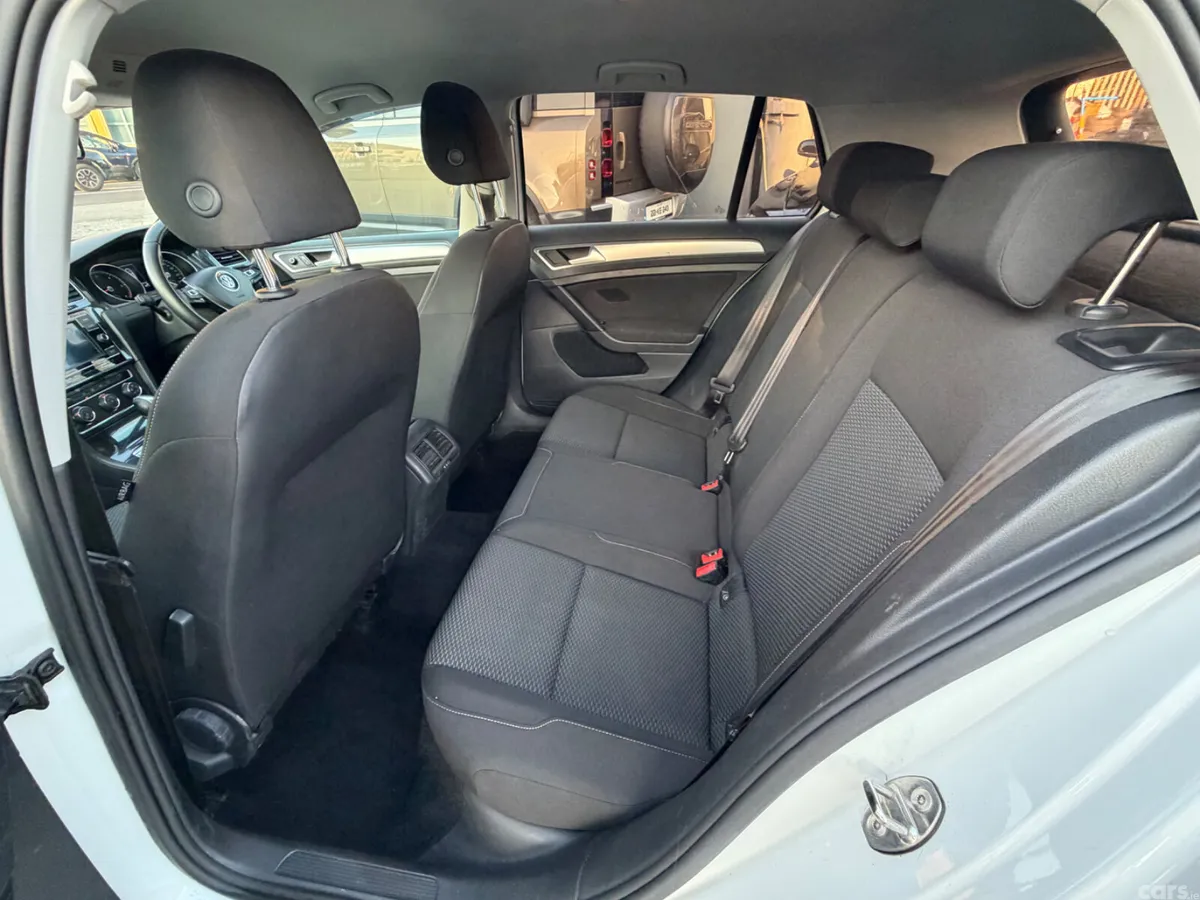 Volkswagen Golf Hatchback, Diesel, 2018, White