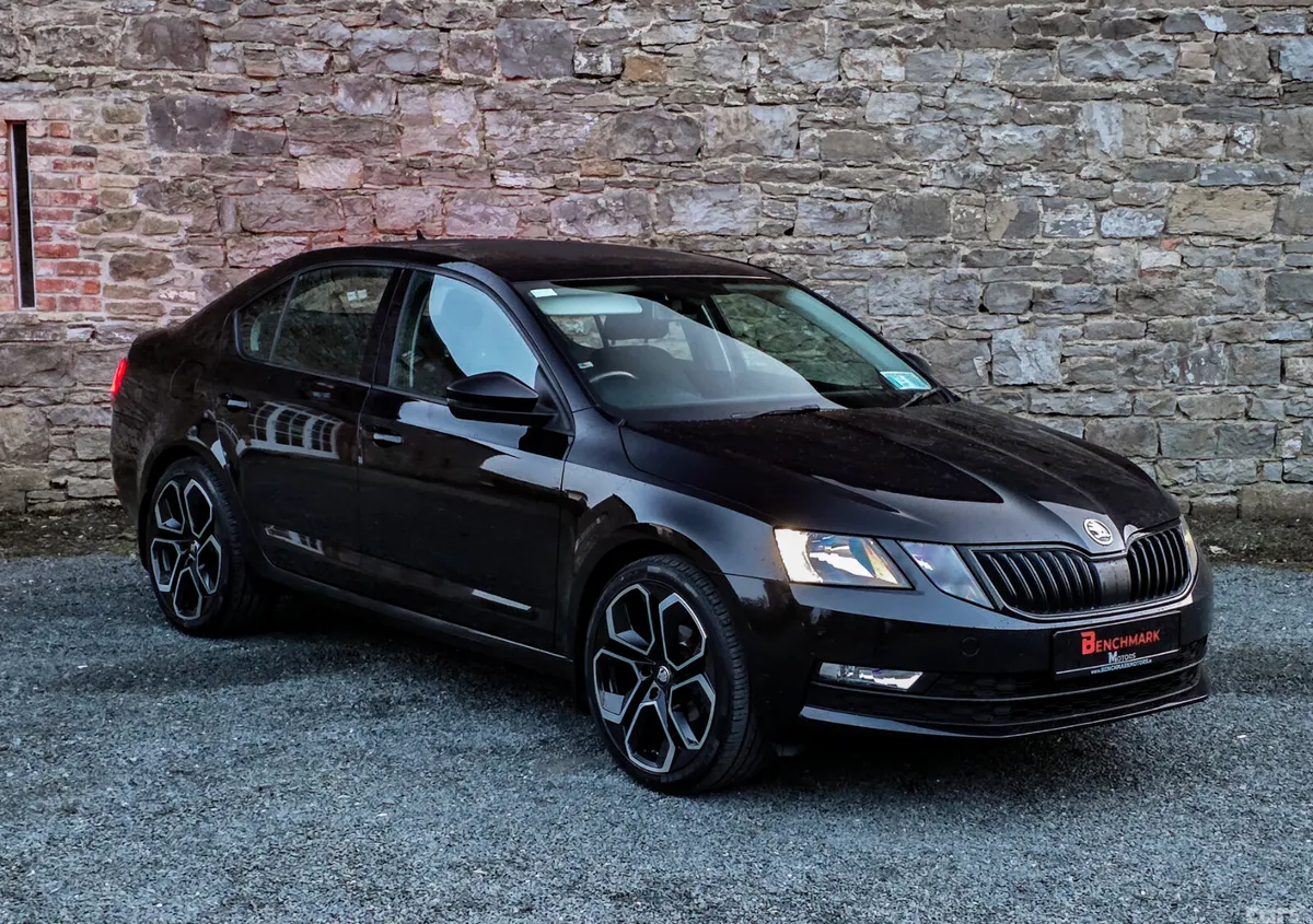 Skoda Octavia Saloon, Diesel, 2020, Black