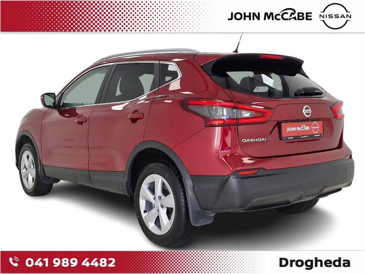 Nissan Qashqai MPV, Petrol, 2020, Red
