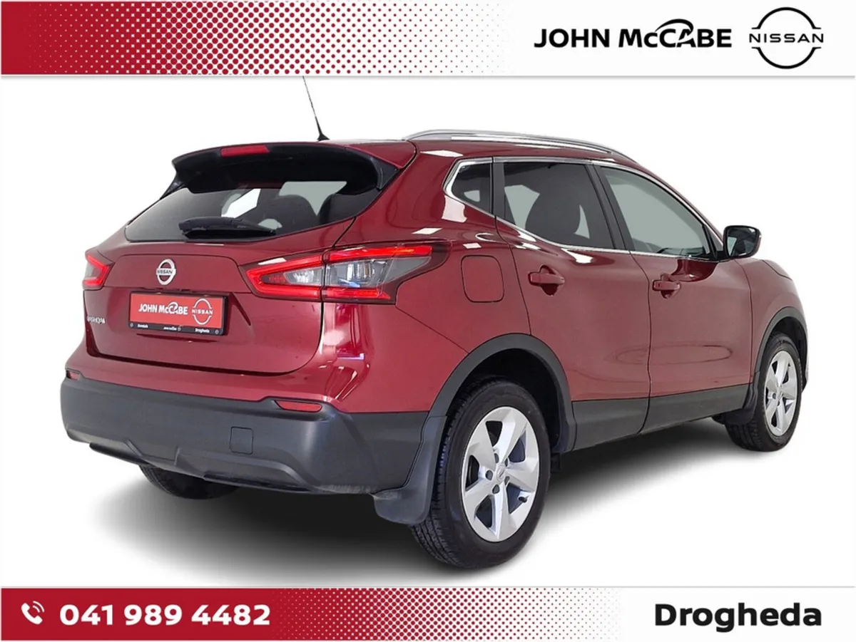 Nissan Qashqai MPV, Petrol, 2020, Red