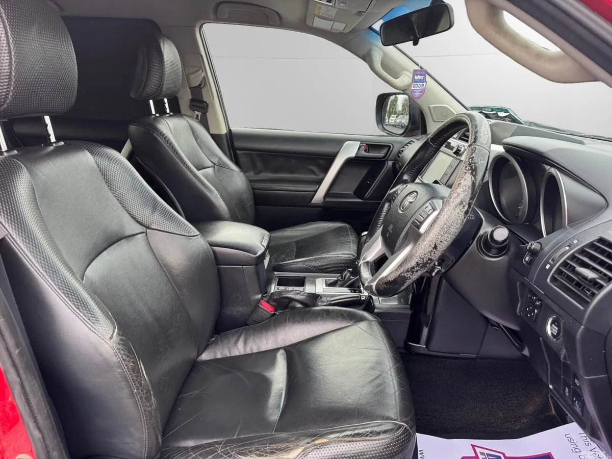 Toyota Land Cruiser SUV, Diesel, 2016, Red