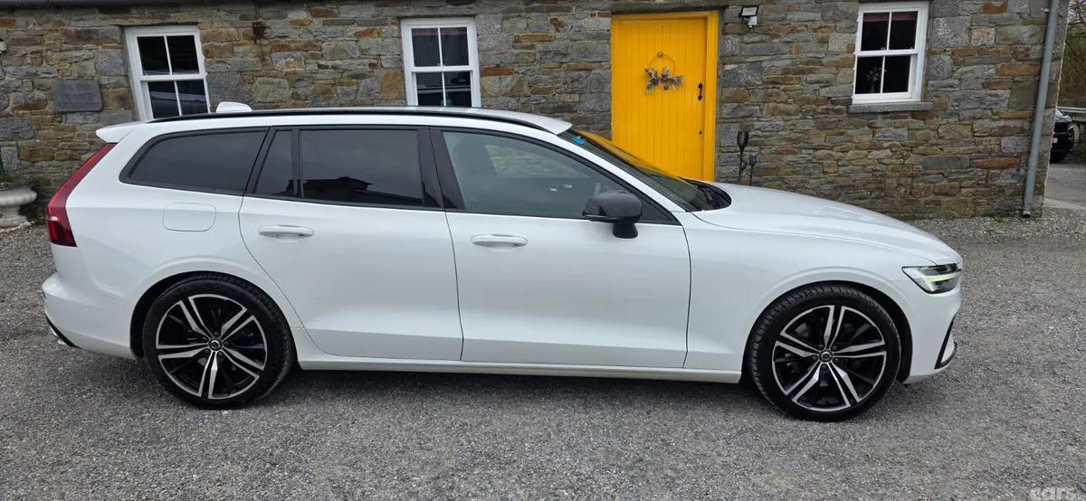 Volvo V60 Estate, Petrol Plug-in Hybrid, 2021, White