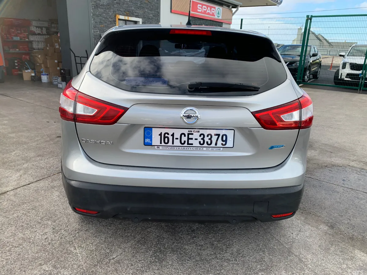 Nissan Qashqai Hatchback, Diesel, 2016, Silver