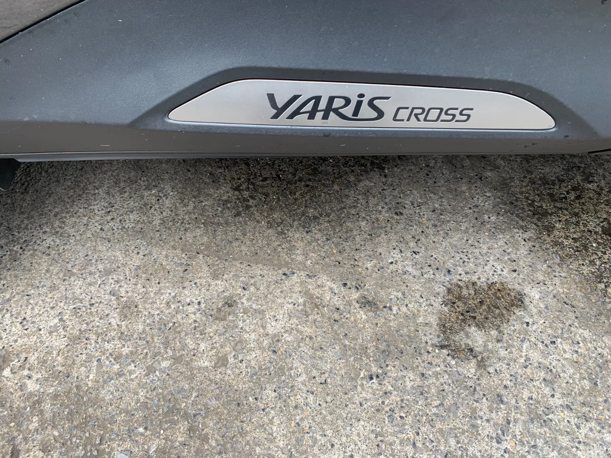 Toyota Yaris Cross Hatchback, Petrol Hybrid, 2024, Grey