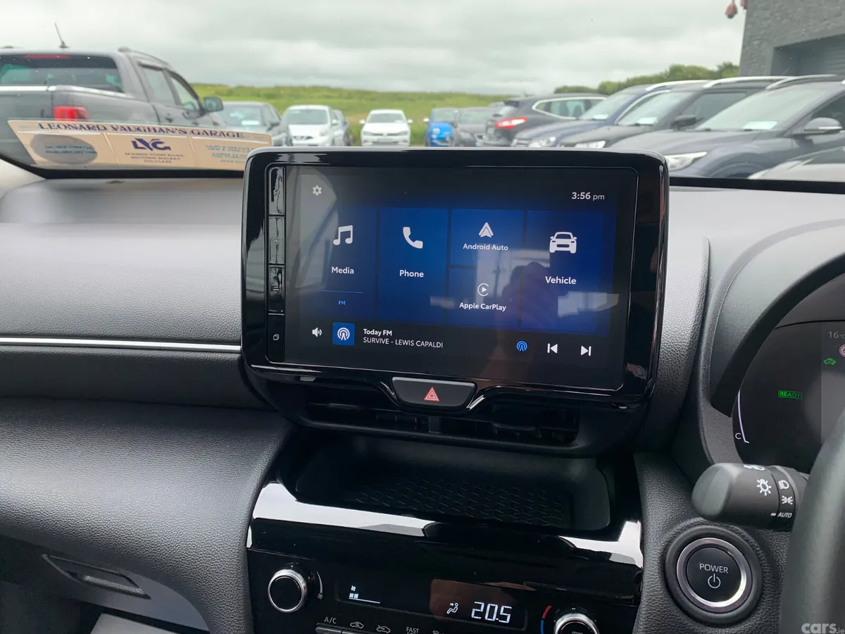 Toyota Yaris Cross Hatchback, Petrol Hybrid, 2024, Grey