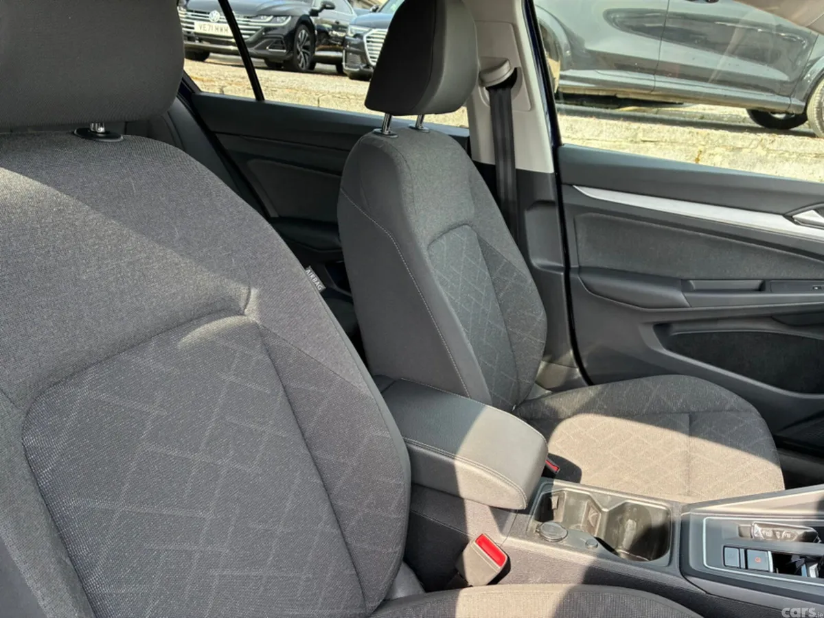 Volkswagen Golf Hatchback, Petrol Hybrid, 2023, Blue