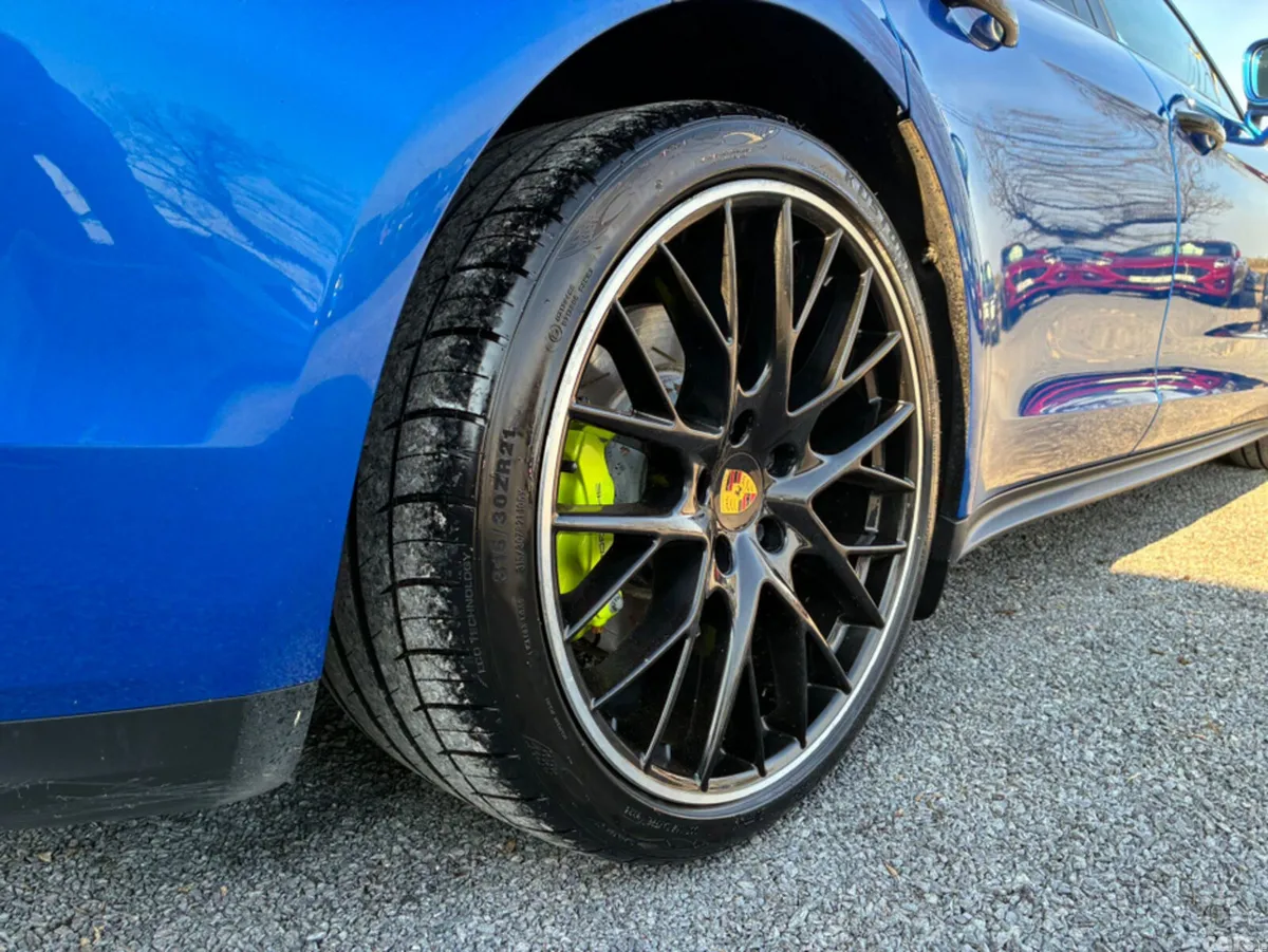 Porsche Panamera Hatchback, Petrol Hybrid, 2018, Blue
