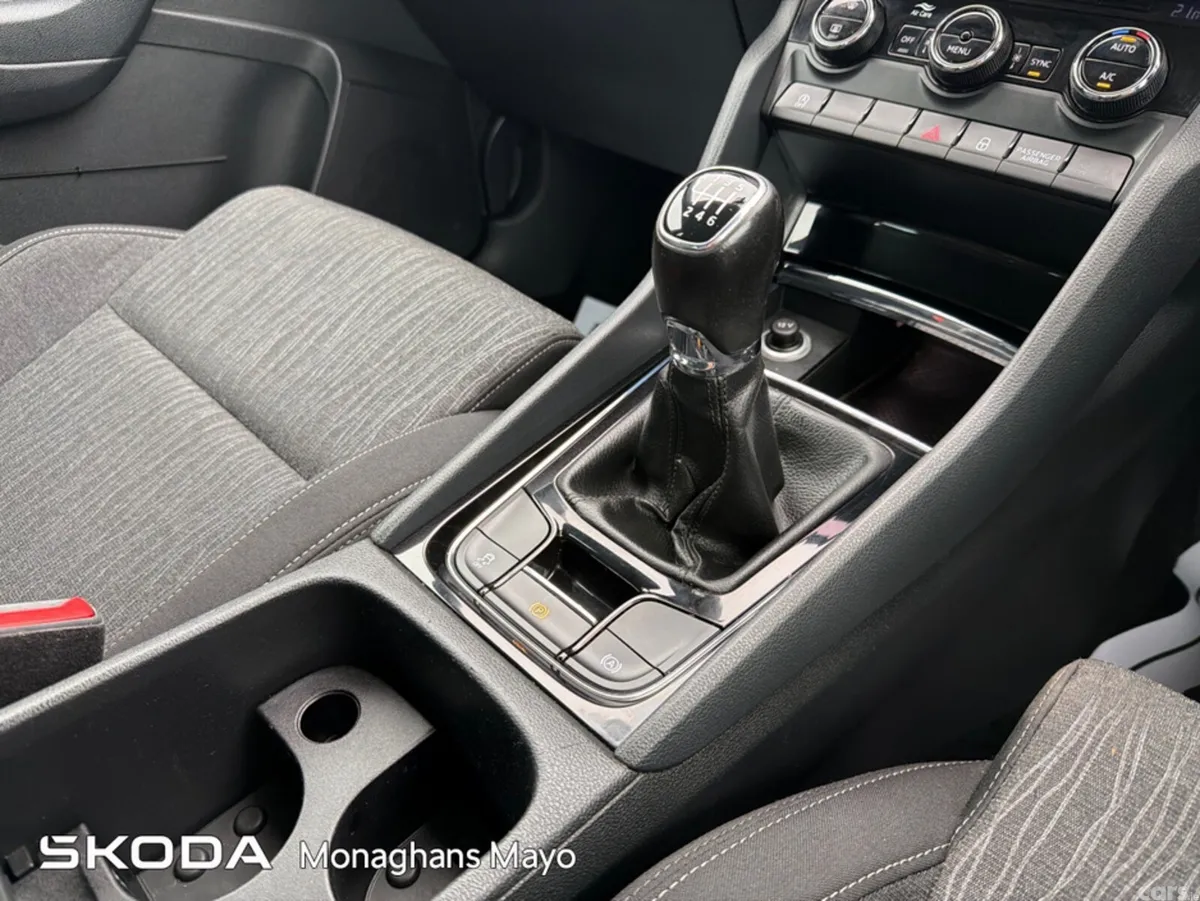 Skoda Karoq Estate, Diesel, 2020, Grey