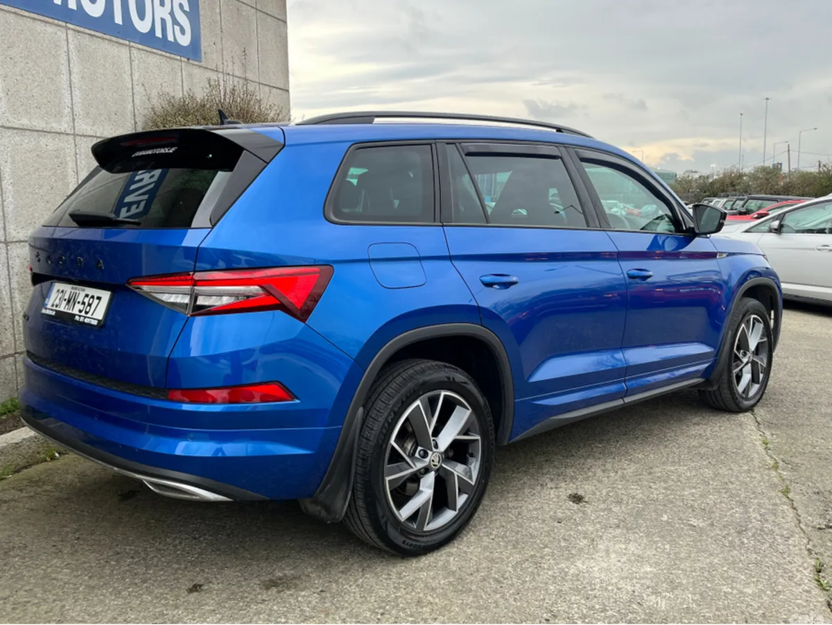 Skoda Kodiaq Estate, Diesel, 2023, Blue