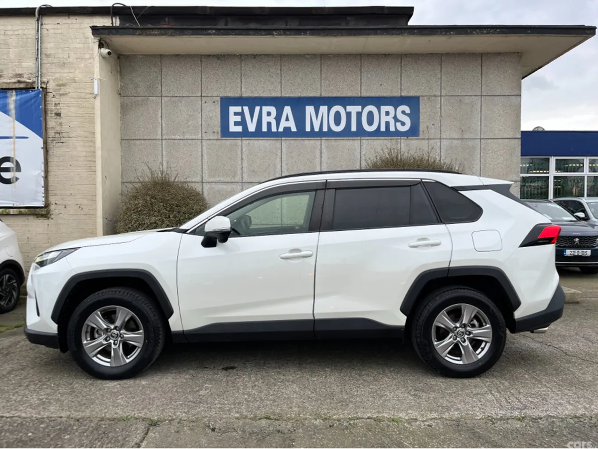 Toyota RAV4 SUV, Petrol Hybrid, 2022, White