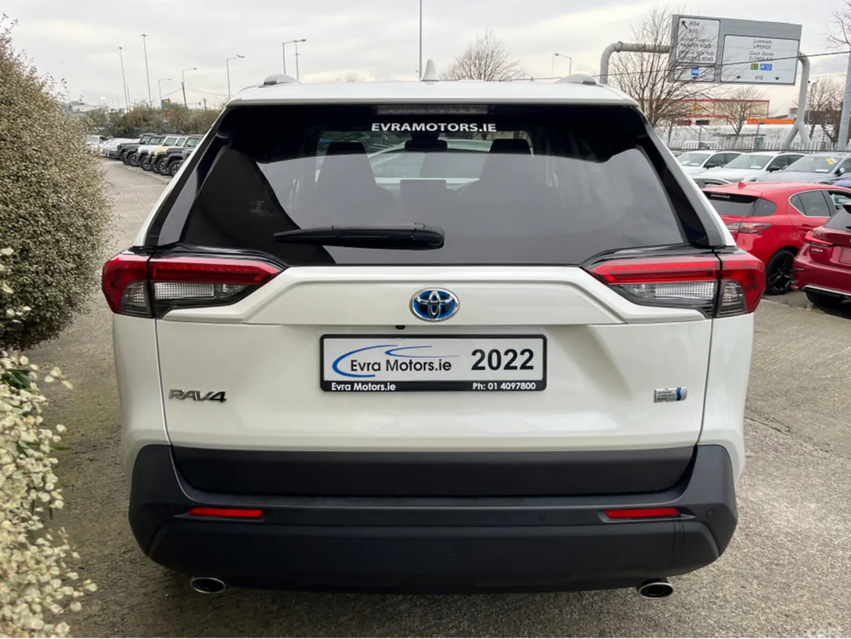Toyota RAV4 SUV, Petrol Hybrid, 2022, White