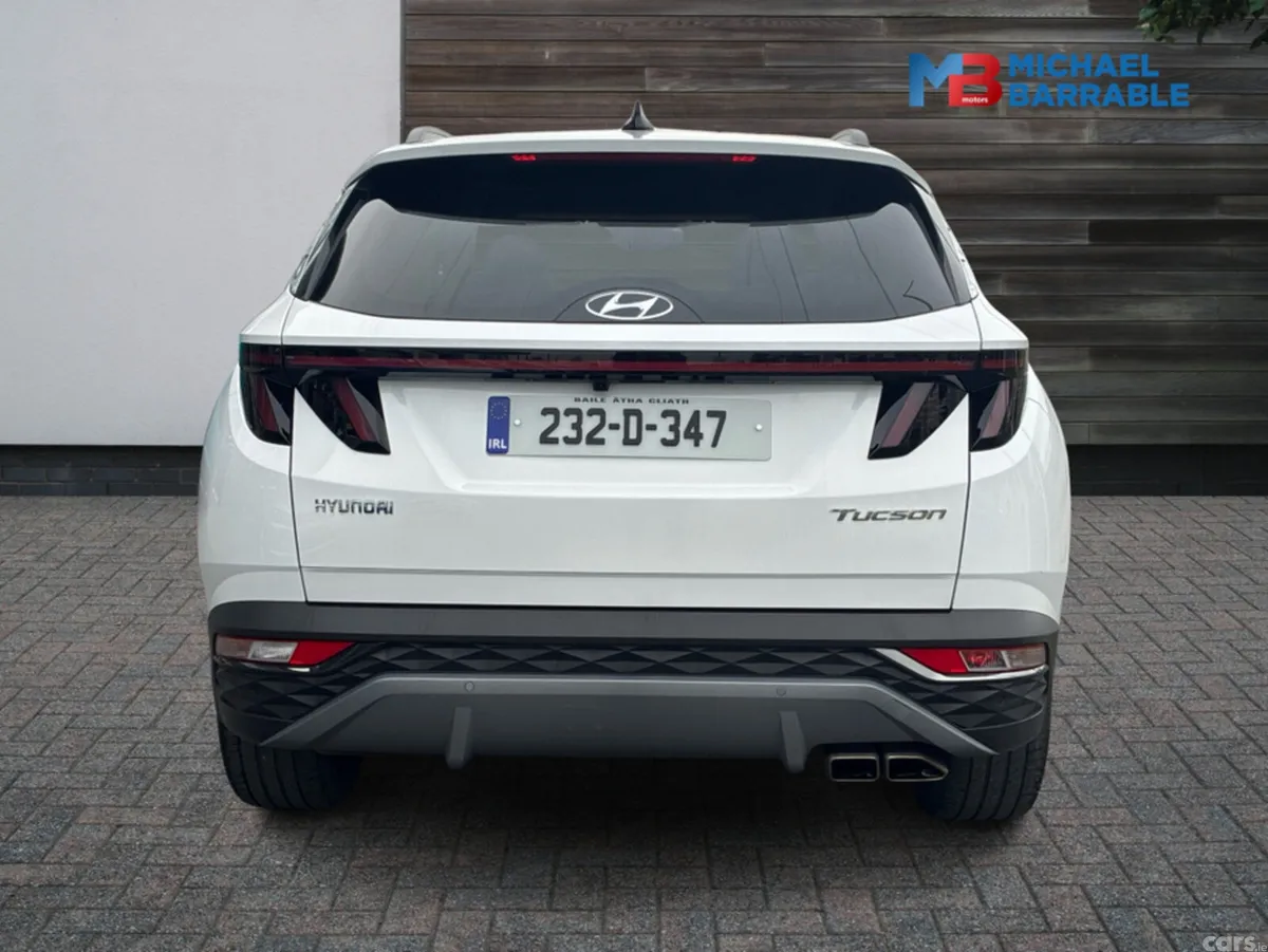 Hyundai Tucson EXECUTIVE PLUS  *UPGRADED 19" ALLOY, Swords