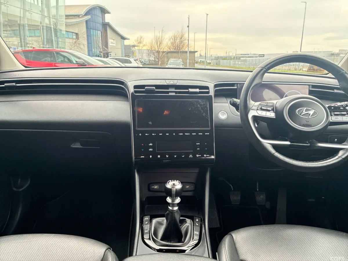 Hyundai Tucson EXECUTIVE PLUS  *UPGRADED 19" ALLOY, Swords