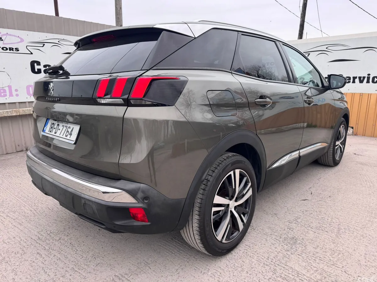 Peugeot 3008 MPV, Petrol, 2018, Grey