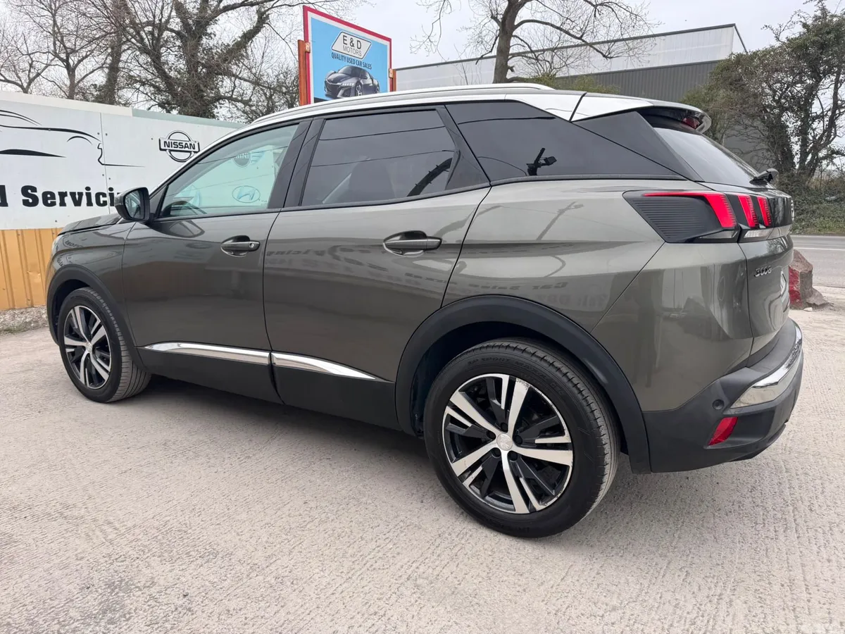 Peugeot 3008 MPV, Petrol, 2018, Grey