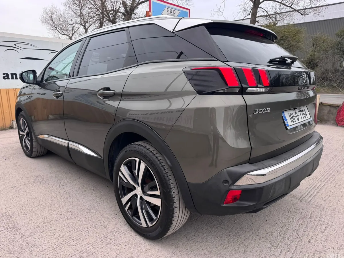 Peugeot 3008 MPV, Petrol, 2018, Grey