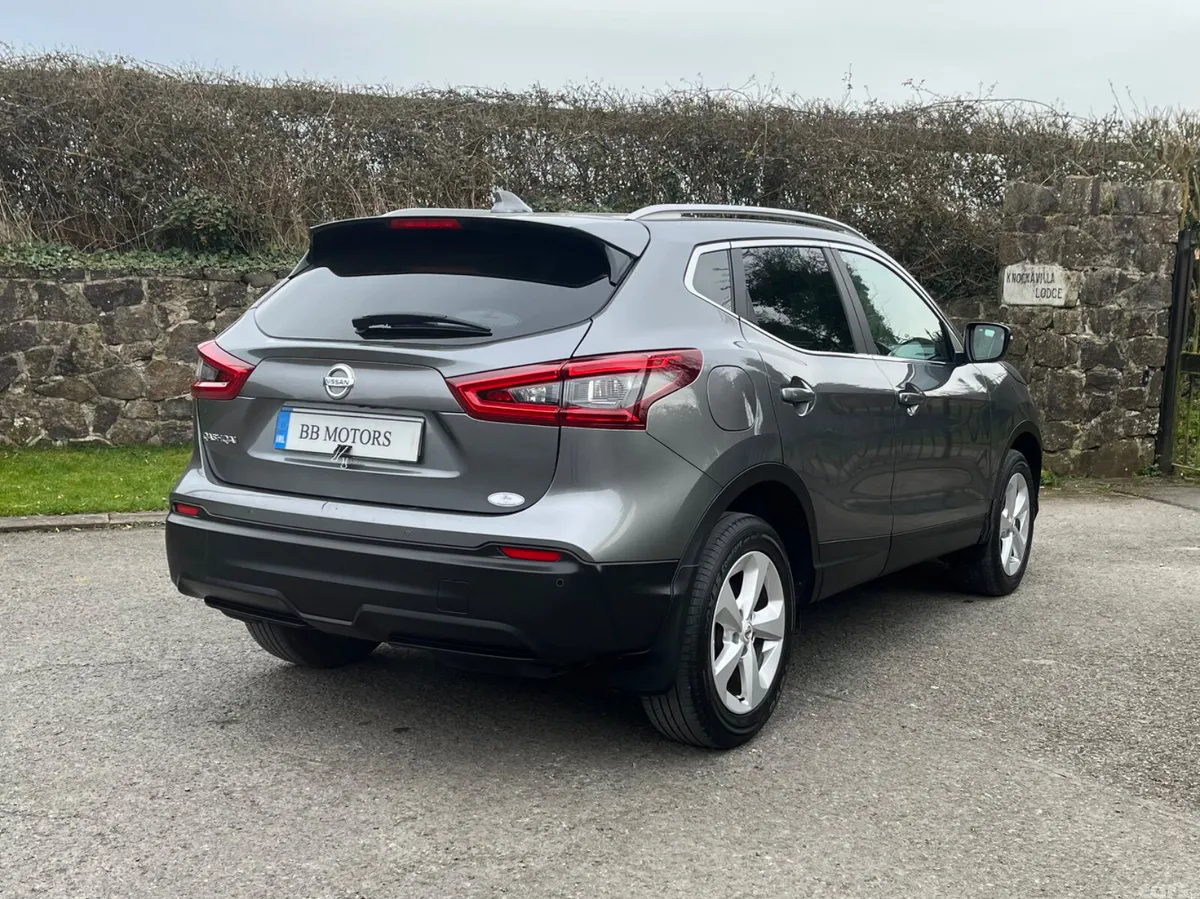 Nissan Qashqai MPV, Diesel, 2019, Grey