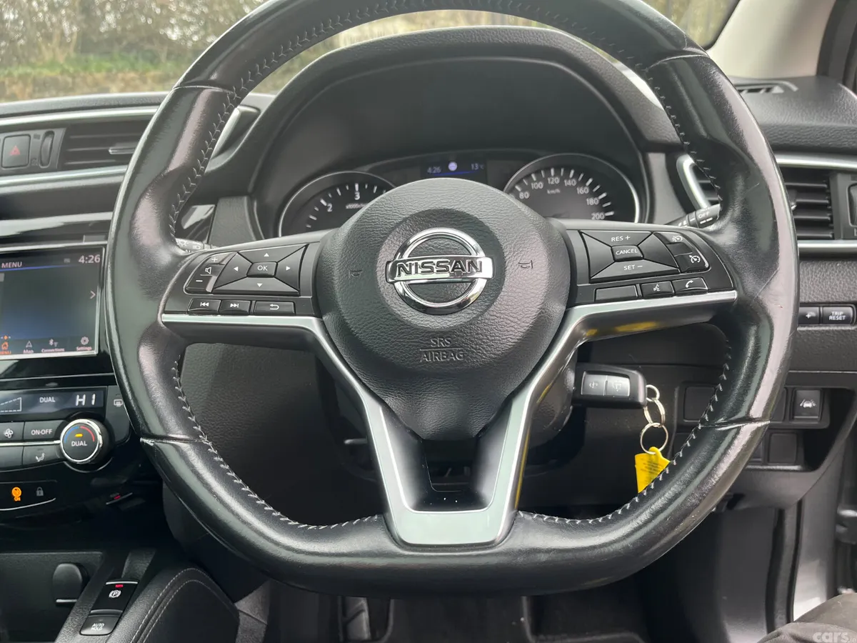 Nissan Qashqai MPV, Diesel, 2019, Grey