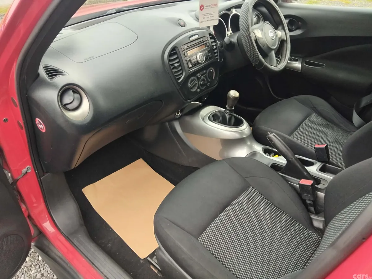 Nissan Juke SUV, Diesel, 2017, Red