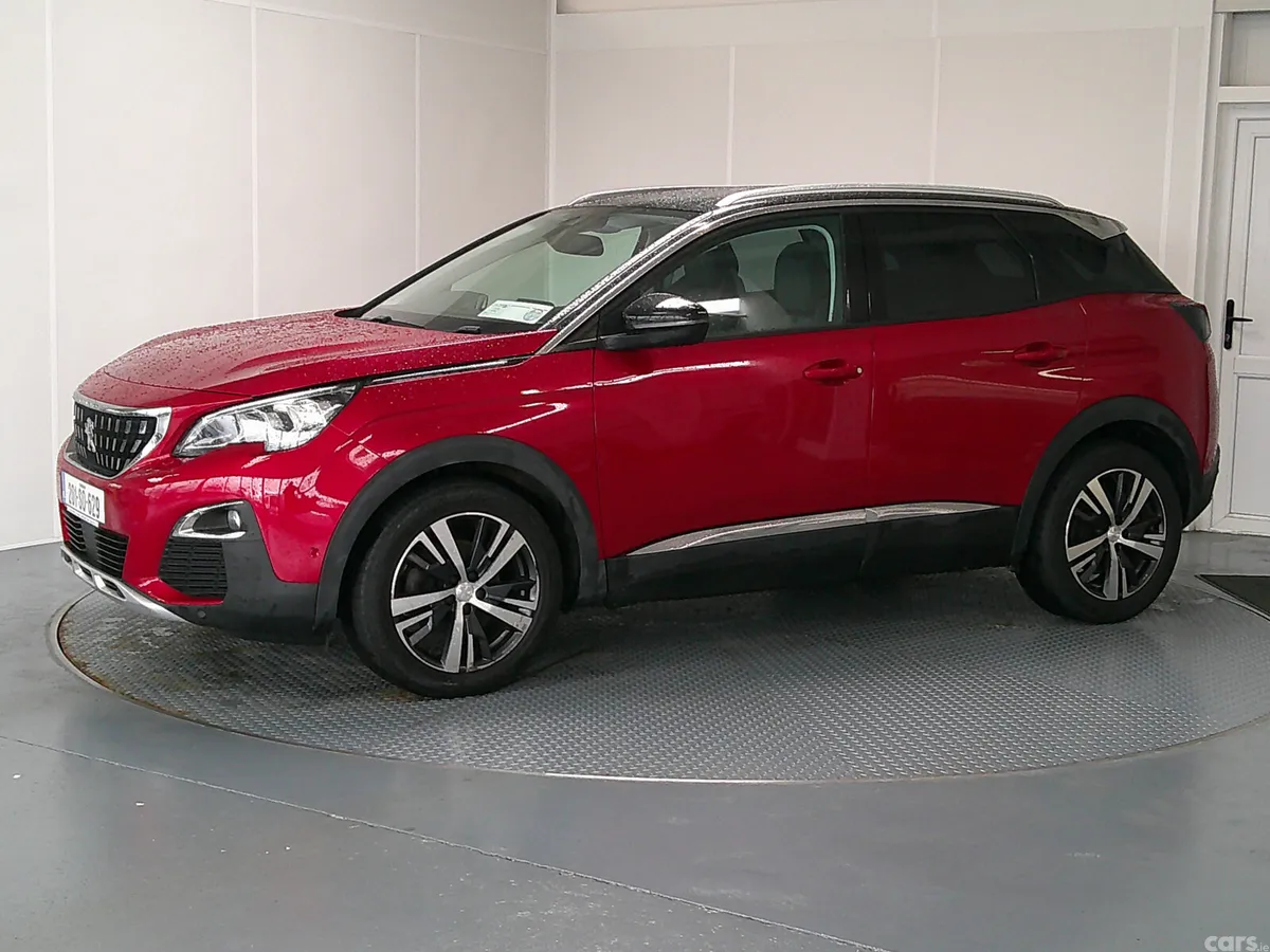 Peugeot 3008 MPV, Diesel, 2020, Red