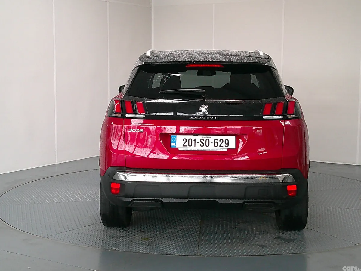 Peugeot 3008 MPV, Diesel, 2020, Red