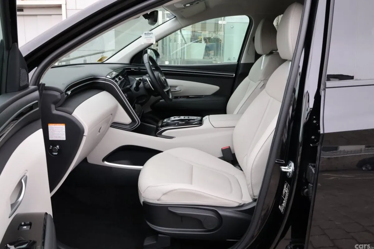 Hyundai Tucson SUV, Petrol Hybrid, 2024, Black