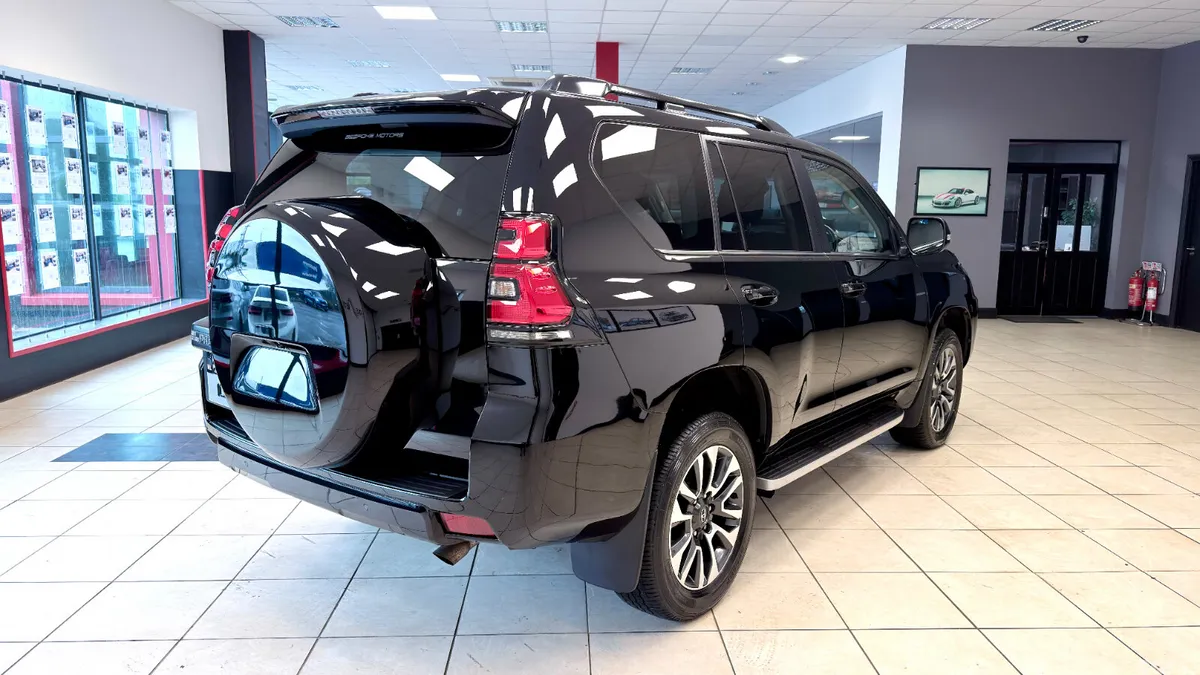 Toyota Land Cruiser Estate, Diesel, 2023, Black