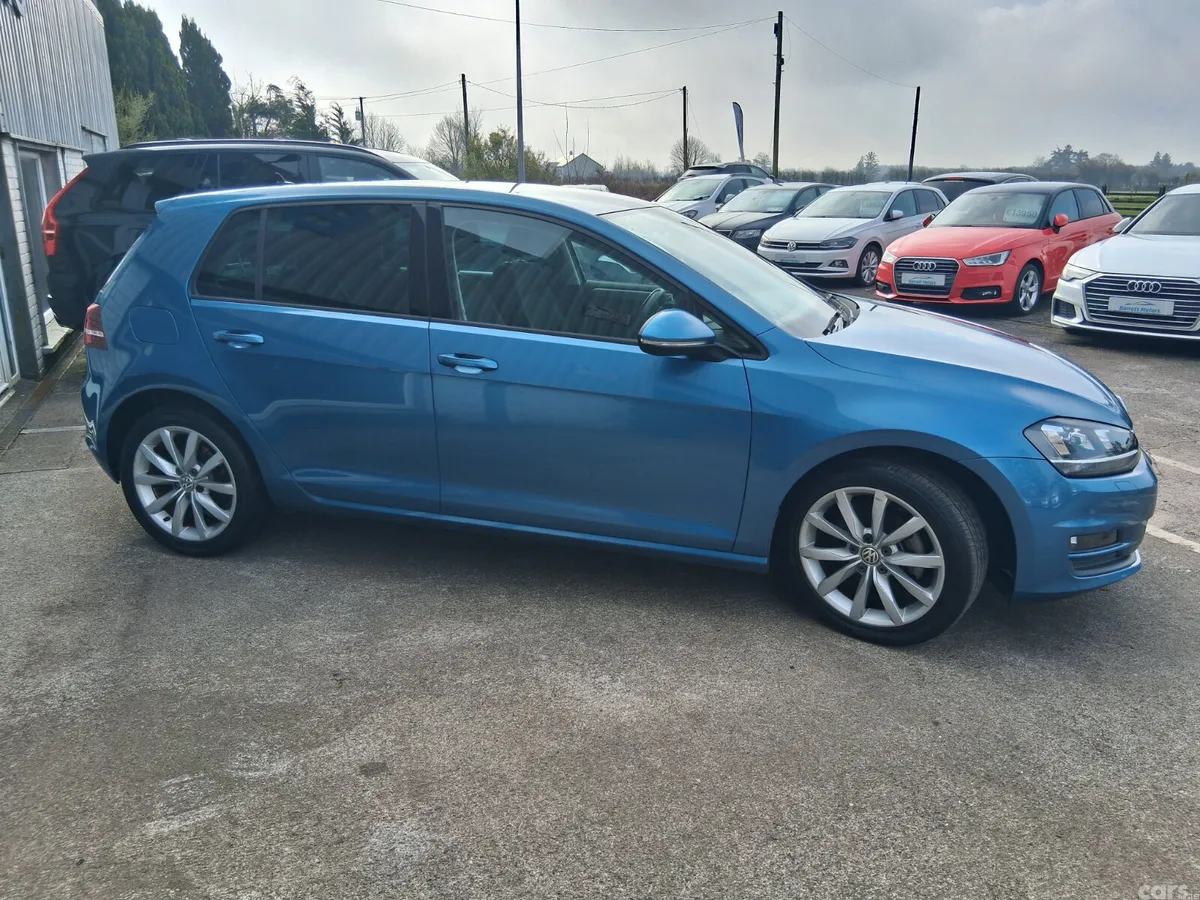 Volkswagen Golf Hatchback, Petrol, 2017, Blue
