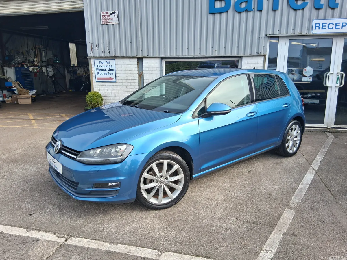 Volkswagen Golf Hatchback, Petrol, 2017, Blue