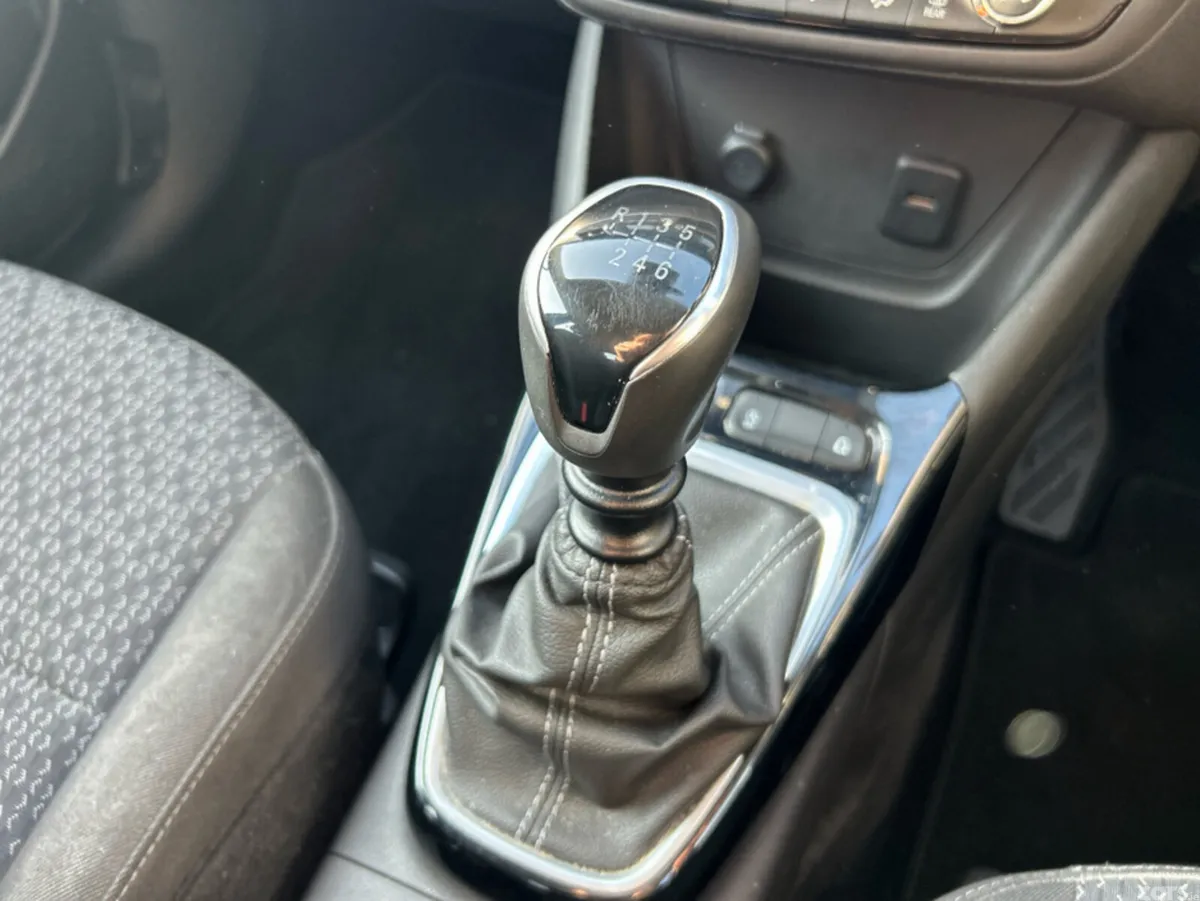 Opel Crossland X MPV, Diesel, 2022, Grey