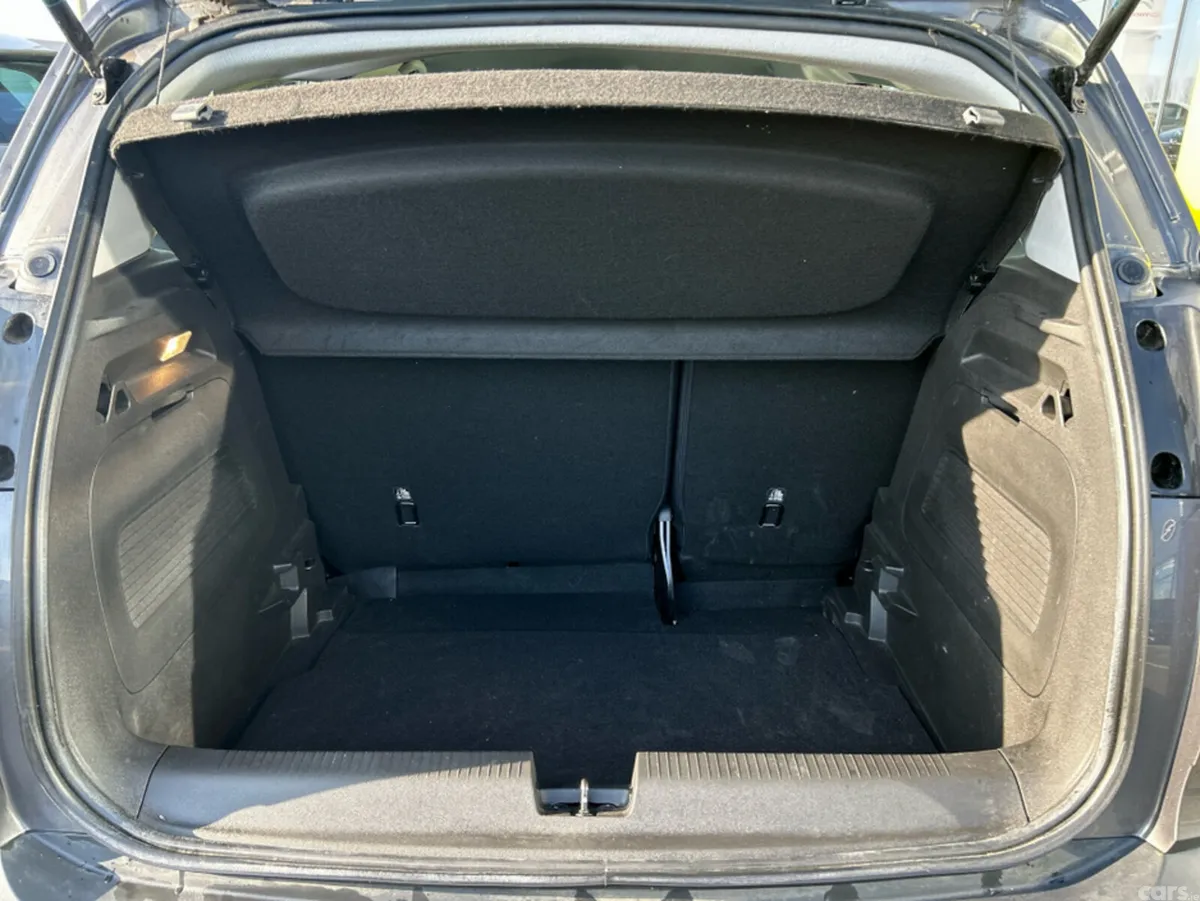 Opel Crossland X MPV, Diesel, 2022, Grey