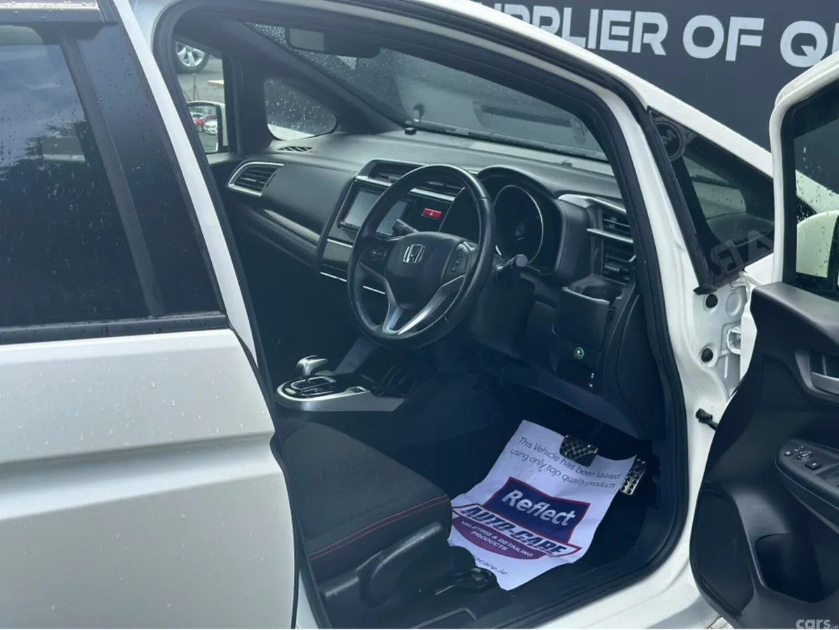 Honda Fit Hatchback, Petrol Hybrid, 2014, White