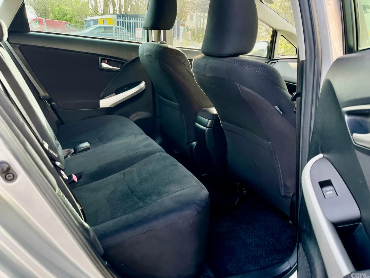Toyota Prius Hatchback, Petrol Hybrid, 2013, Silver