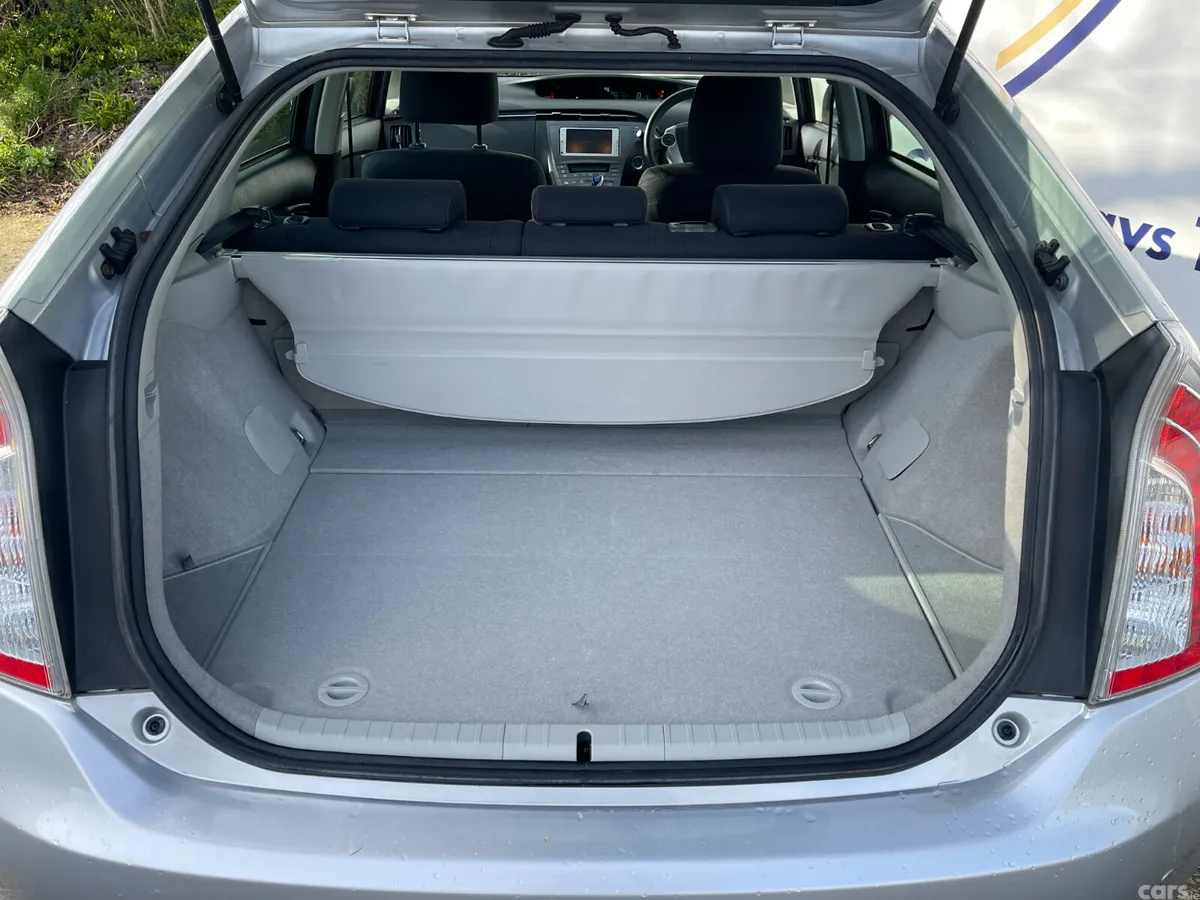 Toyota Prius Hatchback, Petrol Hybrid, 2013, Silver