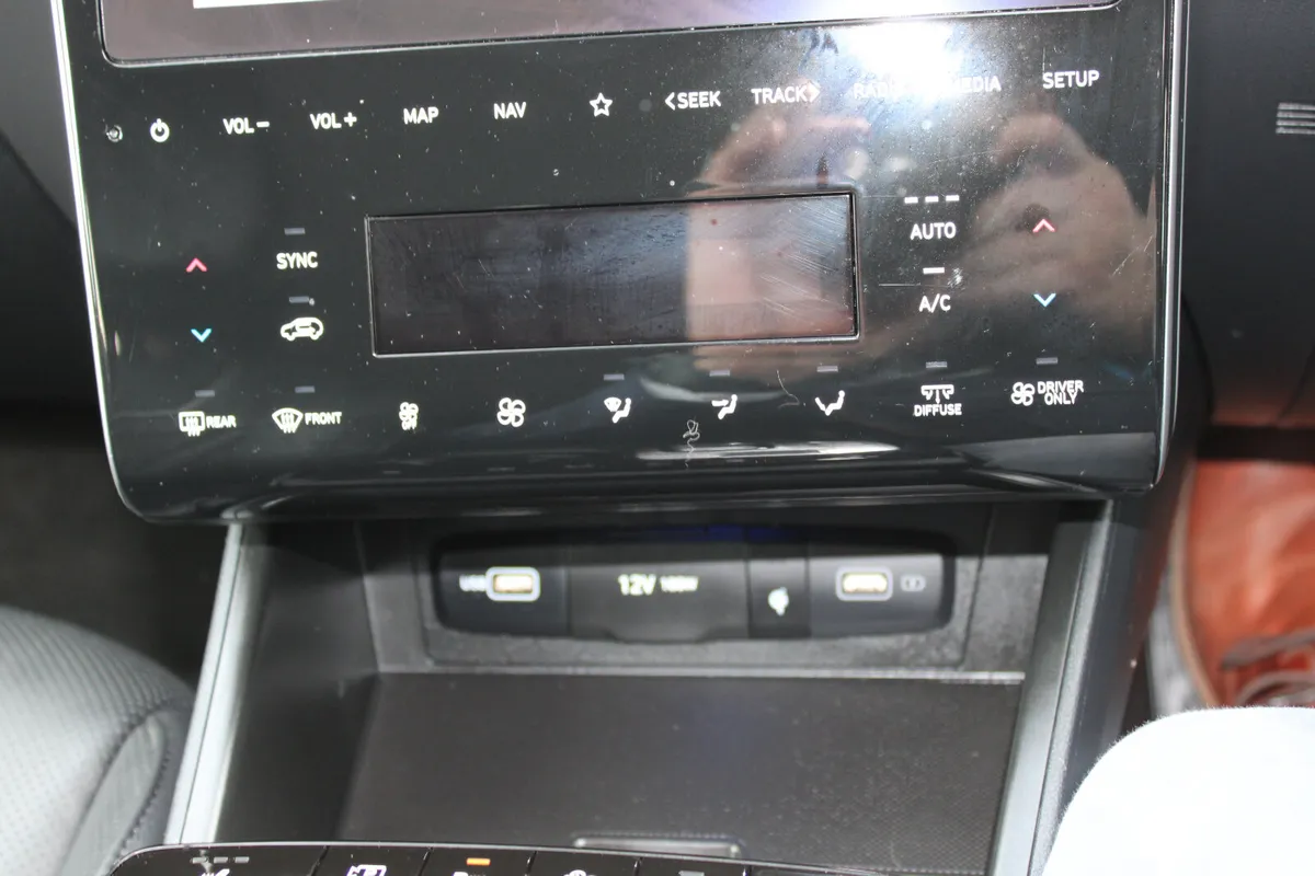Hyundai Tucson SUV, Petrol Hybrid, 2024, Grey