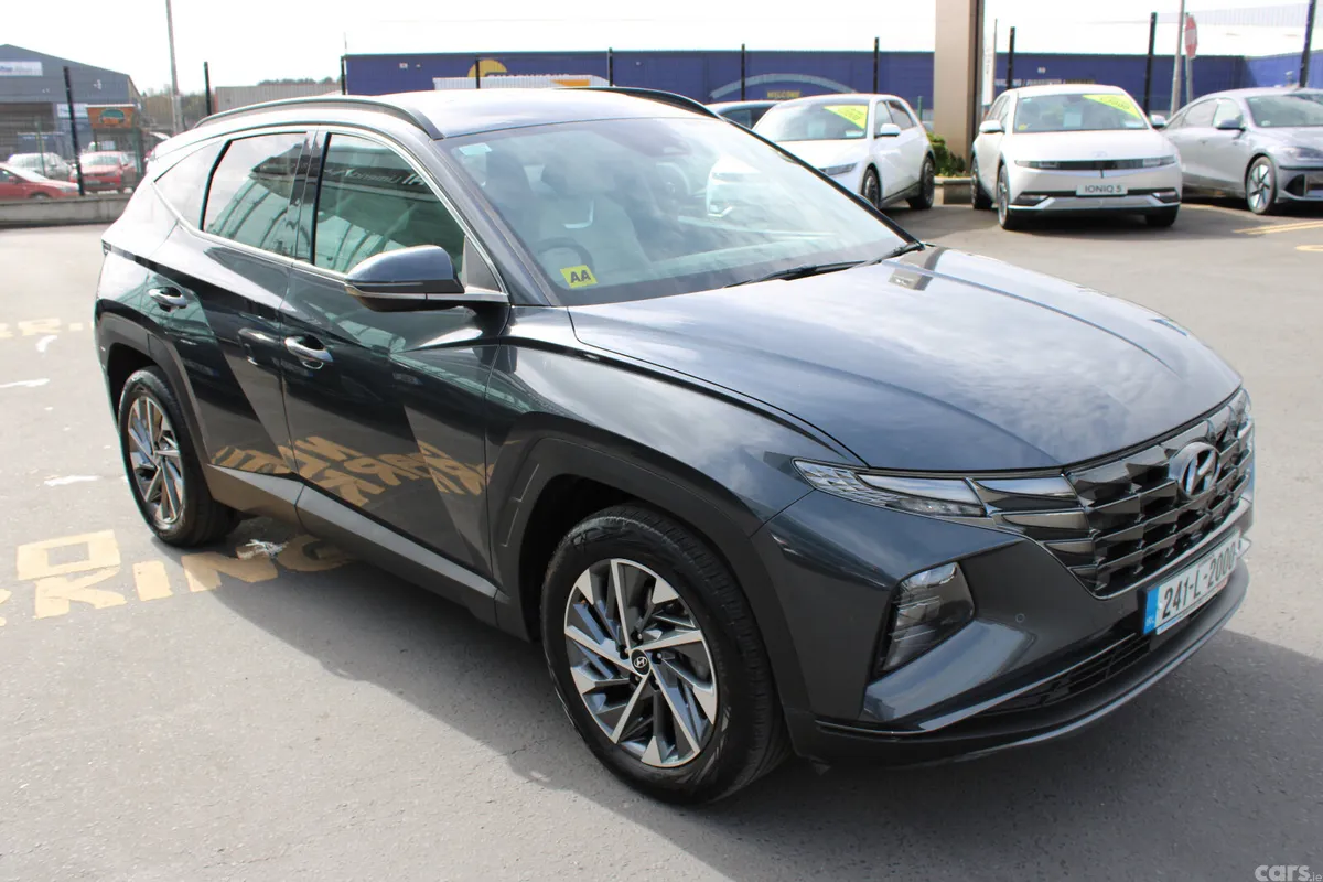 Hyundai Tucson SUV, Diesel, 2024, Grey
