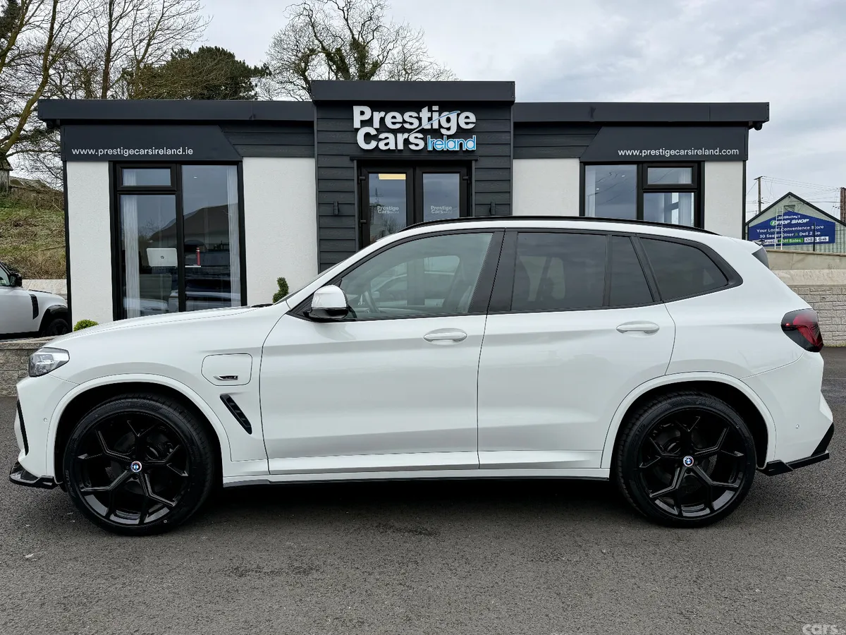BMW X3 SUV, Petrol Hybrid, 2022, White