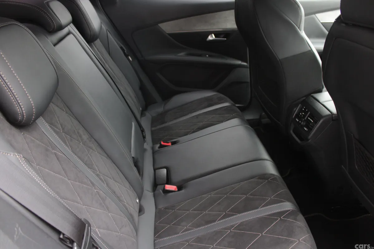 Peugeot 3008 SUV, Diesel, 2019, White