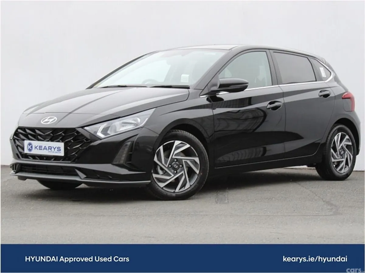 Hyundai i20 Hatchback, Petrol, 2024, Black