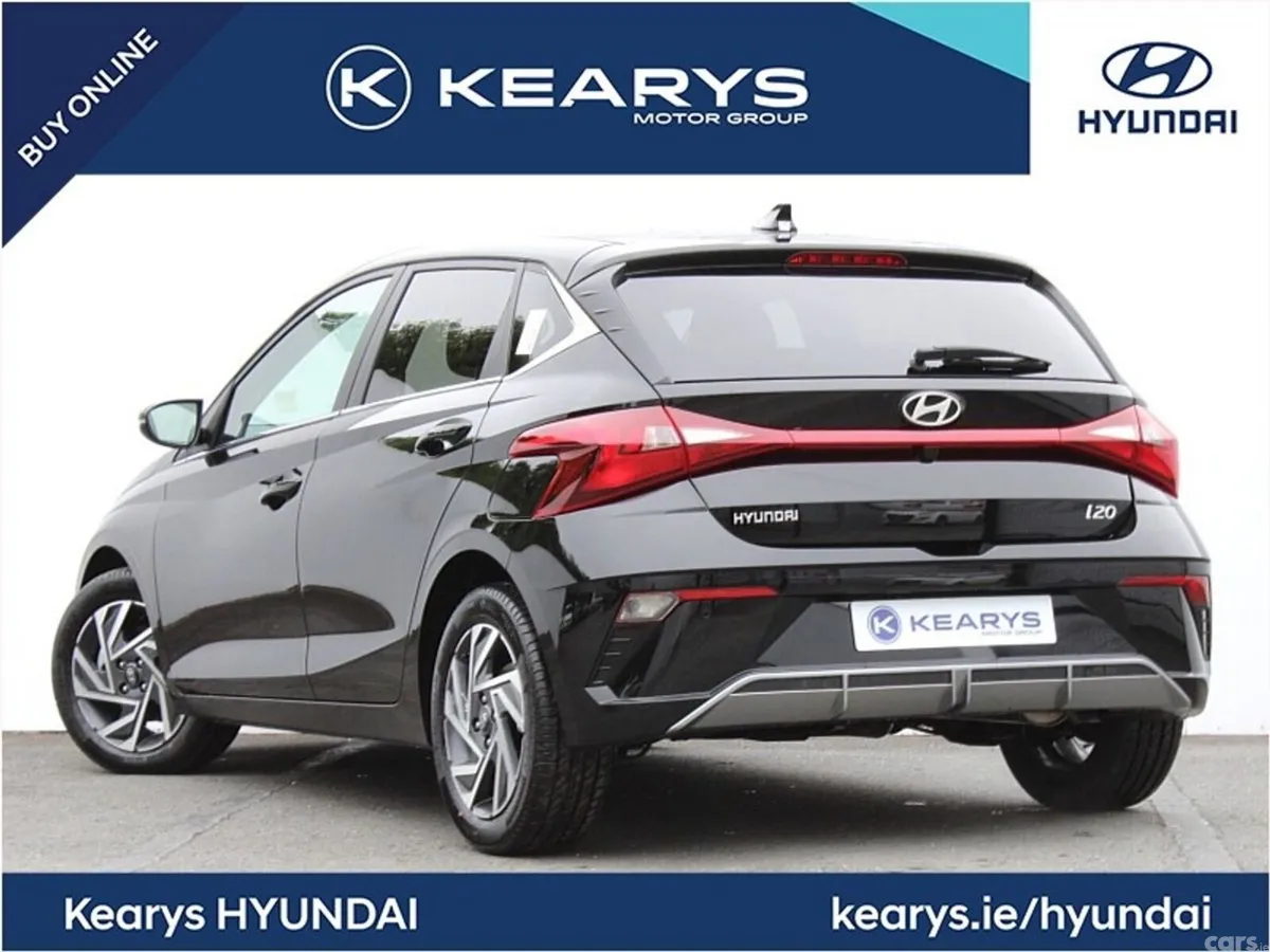 Hyundai i20 Hatchback, Petrol, 2024, Black