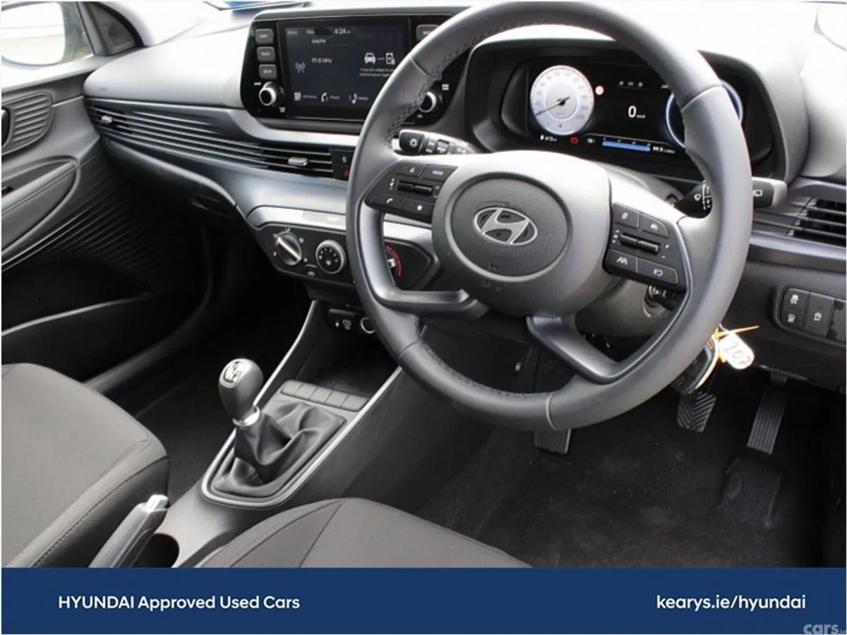 Hyundai i20 Hatchback, Petrol, 2024, Black
