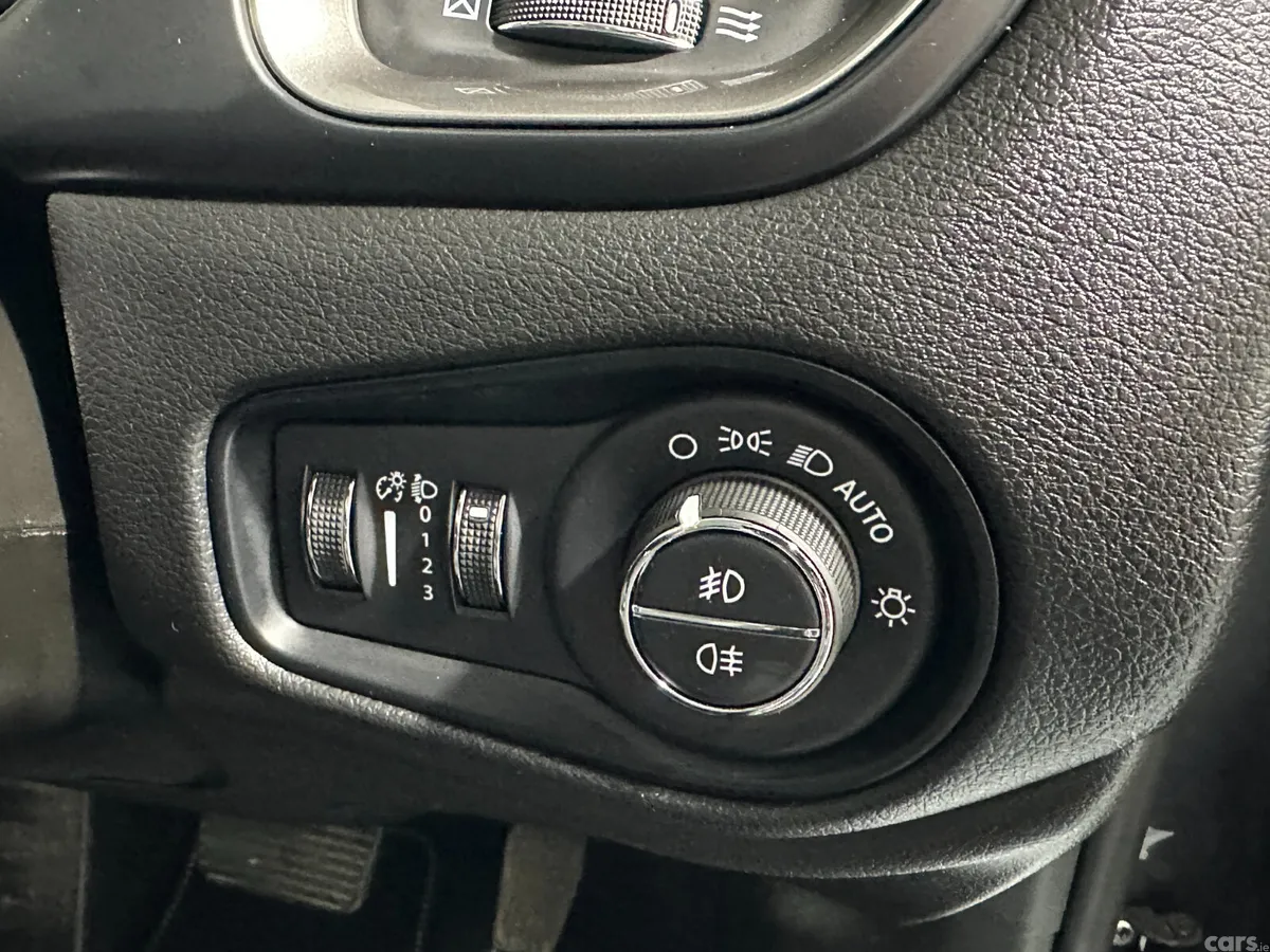Jeep Renegade SUV, Petrol Hybrid, 2024, Grey