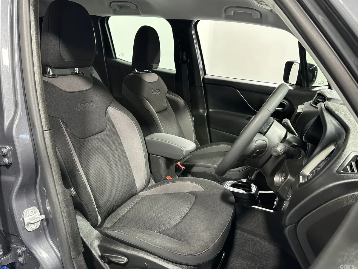 Jeep Renegade SUV, Petrol Hybrid, 2024, Grey