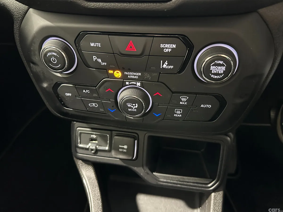 Jeep Renegade SUV, Petrol Hybrid, 2024, Grey