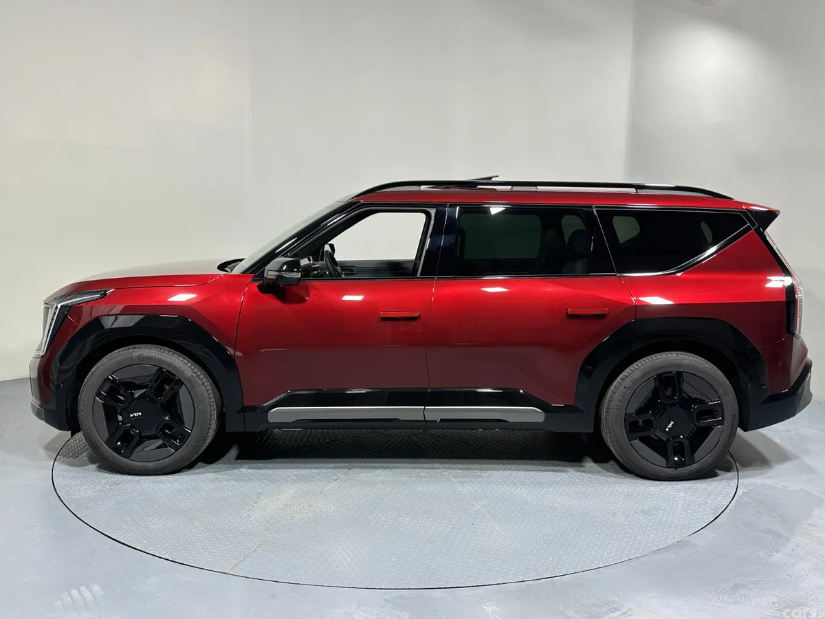 Kia EV9 SUV, Electric, 2026, Red
