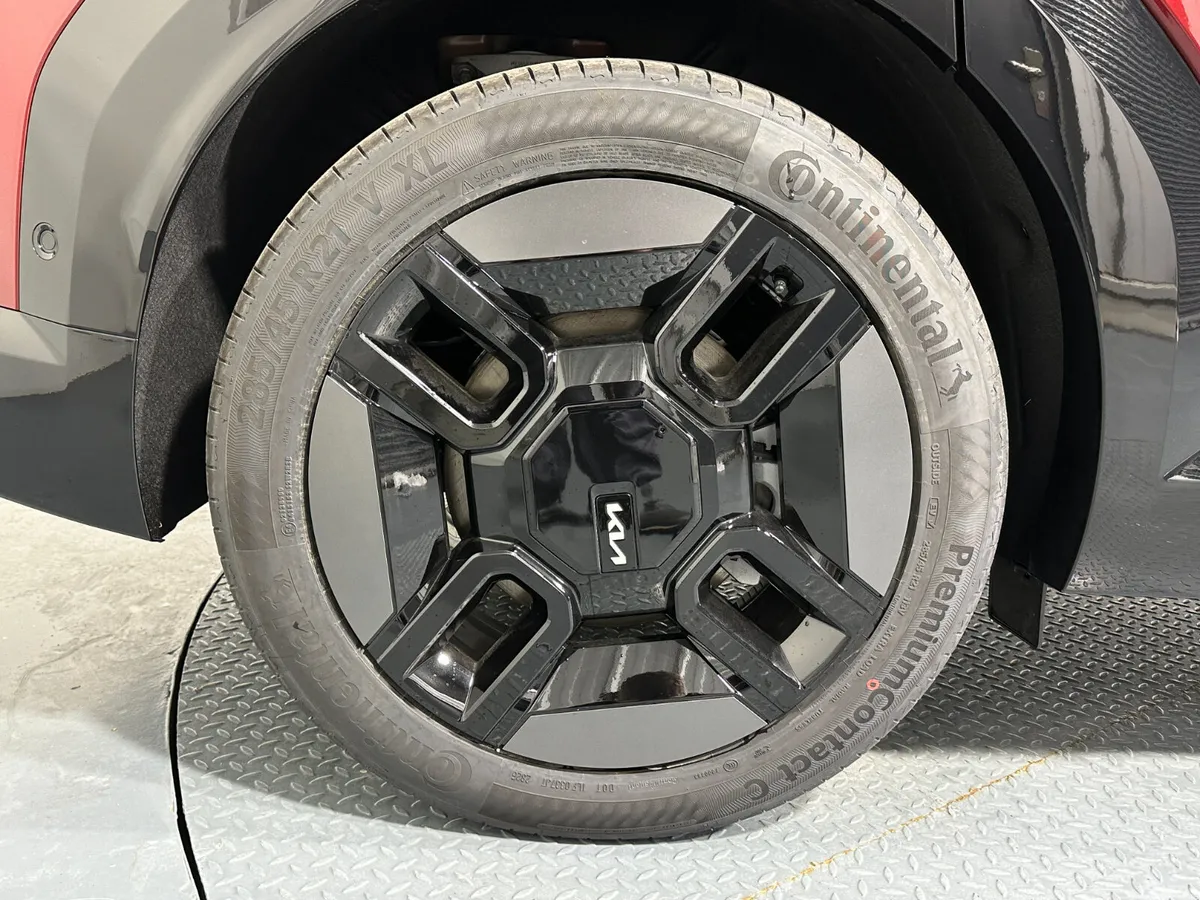 Kia EV9 SUV, Electric, 2026, Red